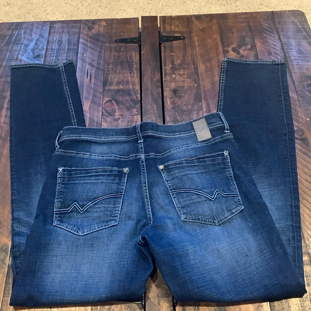 Straight legs jeans